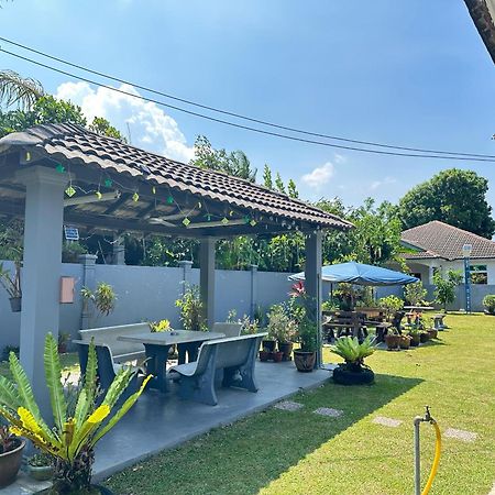 Tamu Nor Homestay Kuantan Exterior photo